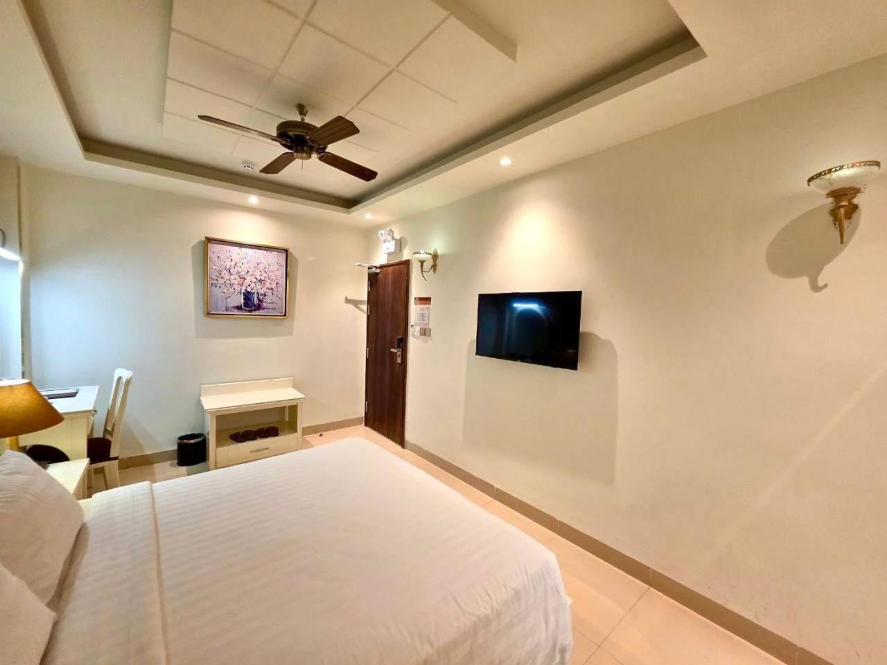 Tulip Hotel 3 Νταλάτ Εξωτερικό φωτογραφία