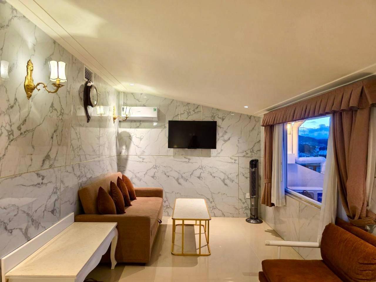 Tulip Hotel 3 Νταλάτ Εξωτερικό φωτογραφία